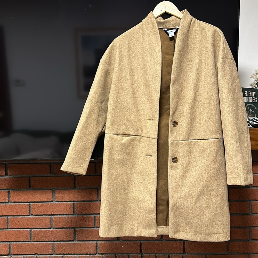 Beige Coat - Picture 3 of 4